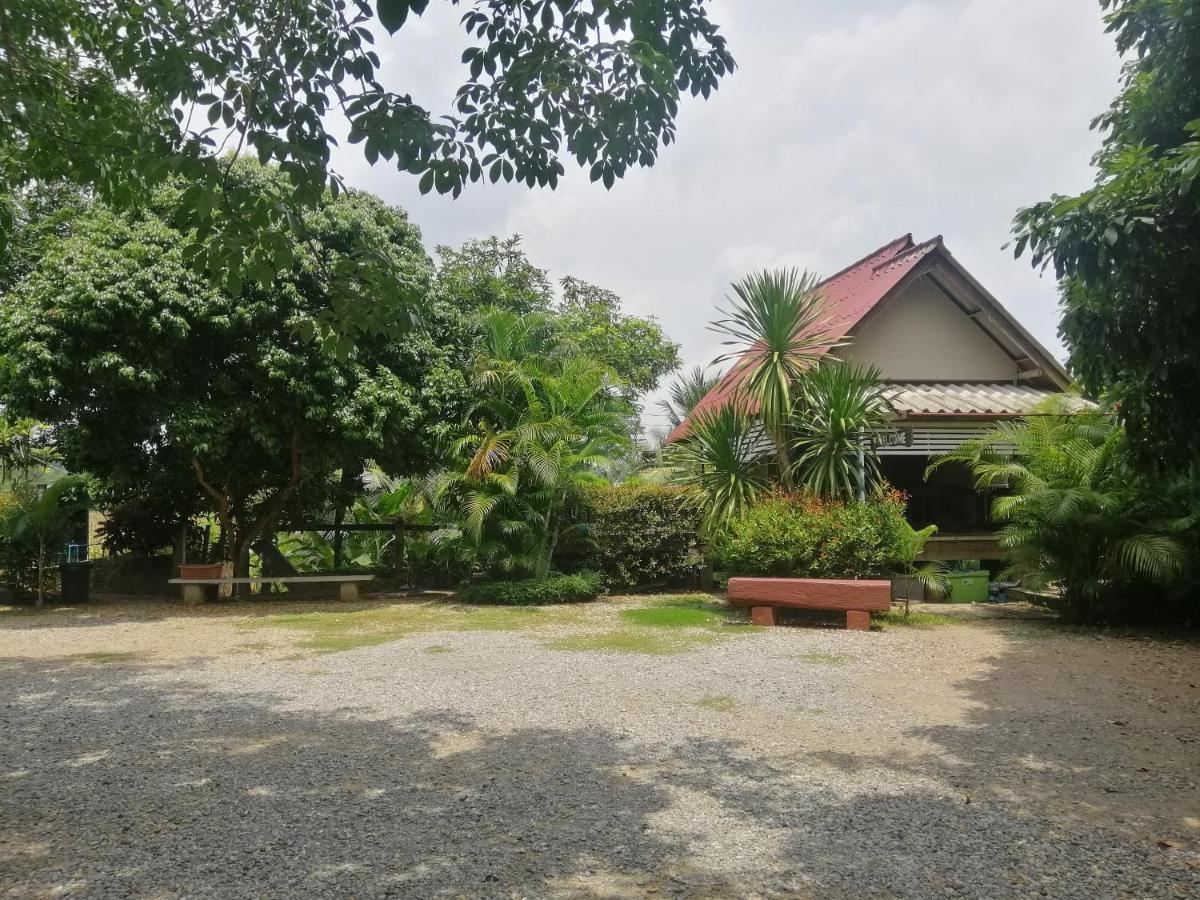 Sameikei Homestay Phrae Exterior photo