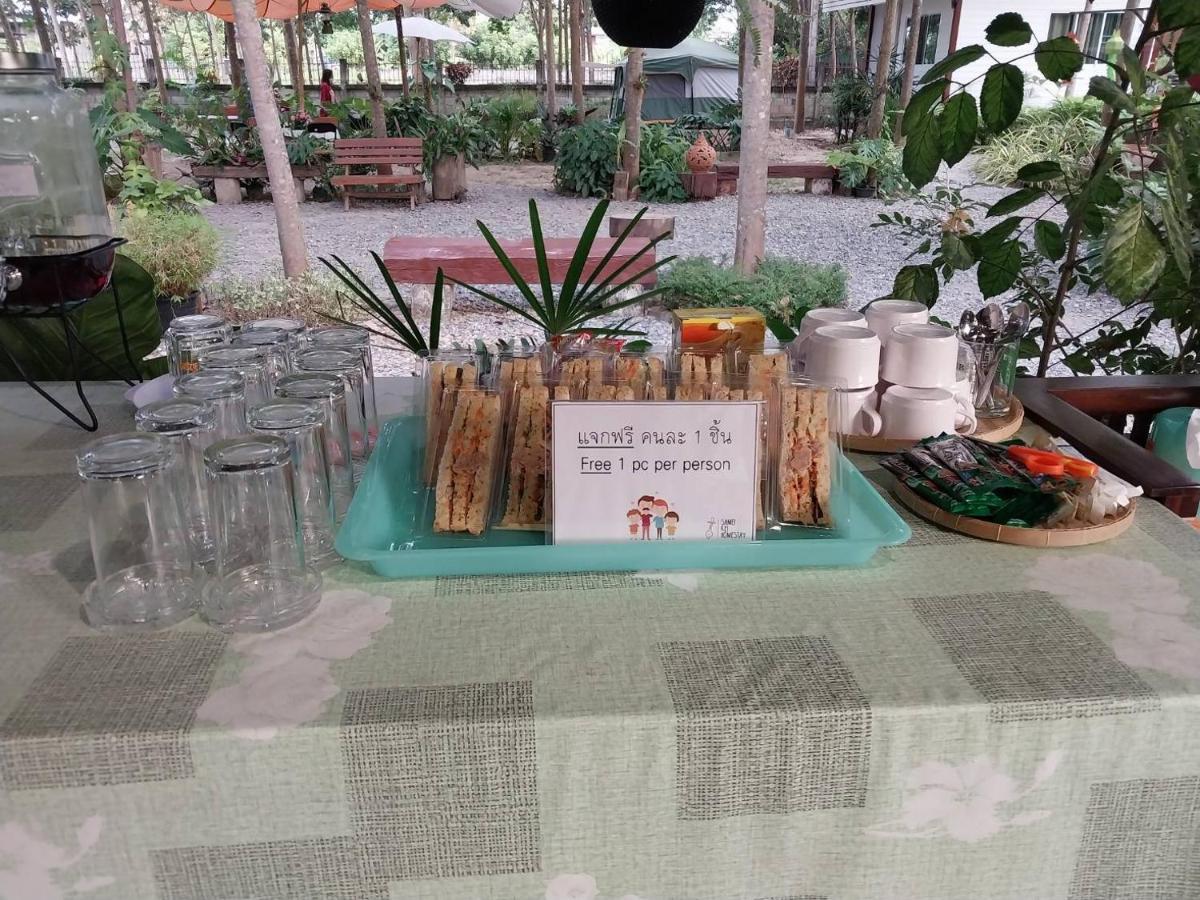 Sameikei Homestay Phrae Exterior photo